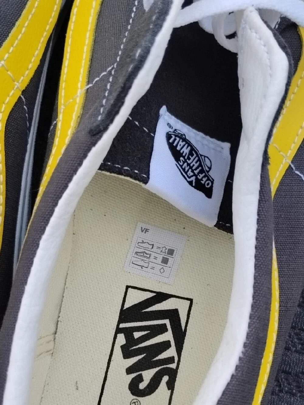 Vans Men's Gray and Yellow Low-Top Sneakers